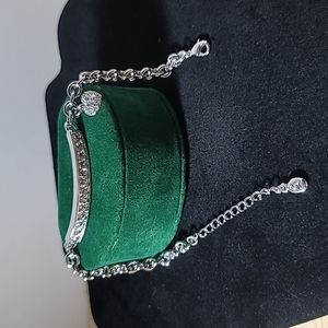 💎PRICE DROP! NWOT Silver and Rhinestone Chain Bracelet💎